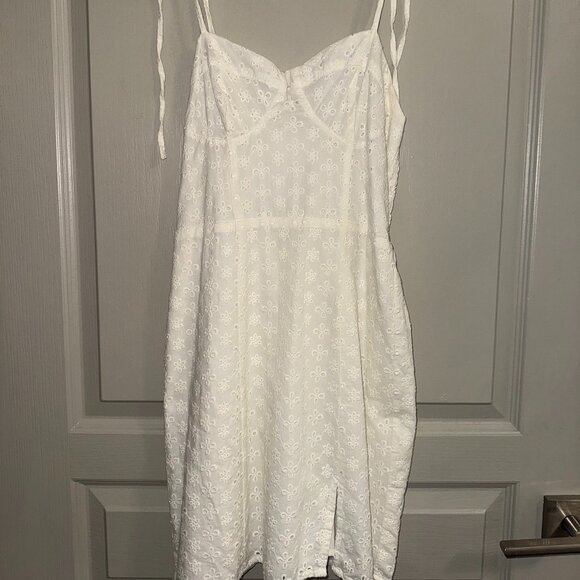 Dresses & Skirts - Women's Areopostale Off White Sun Dress